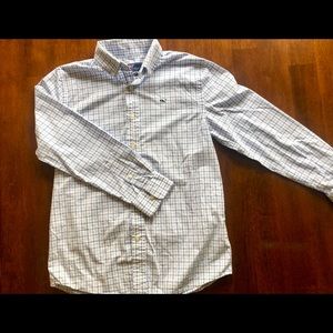 Boys Vineyard Vines button down M 12-14